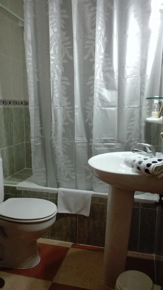 Hostal Andalucia De Arcos Аркос де ла Фронтера Экстерьер фото