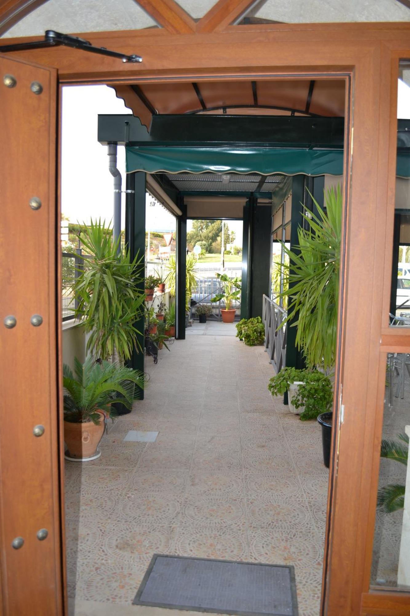 Hostal Andalucia De Arcos Аркос де ла Фронтера Экстерьер фото